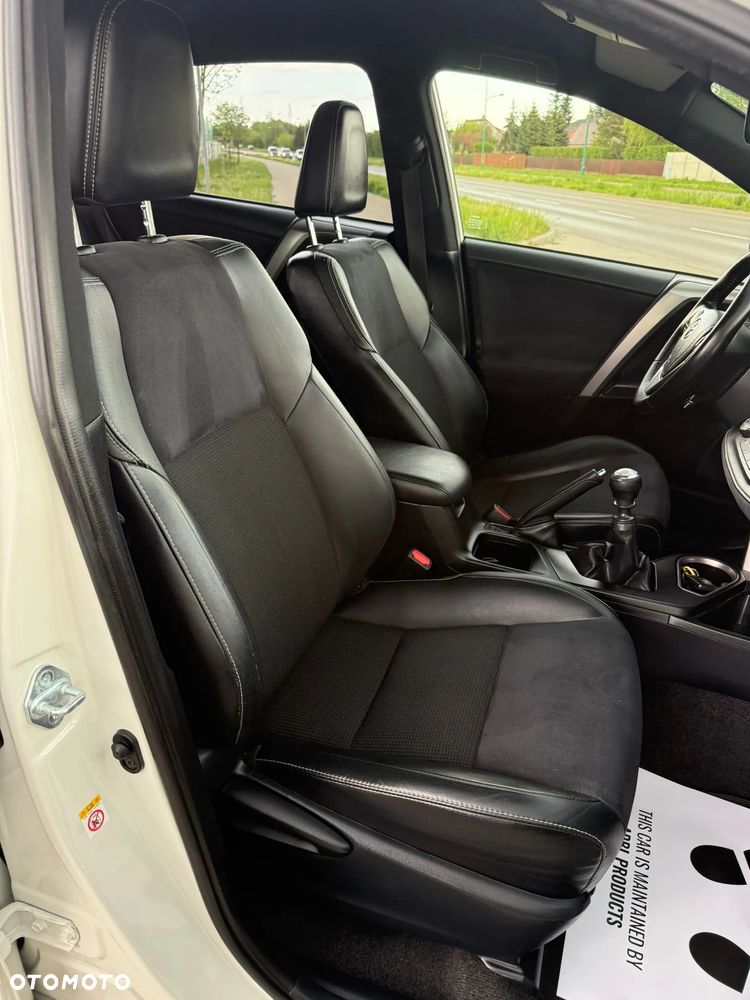Toyota RAV4 2.0 D-4D 4x2 Start-Stop Executive - 11