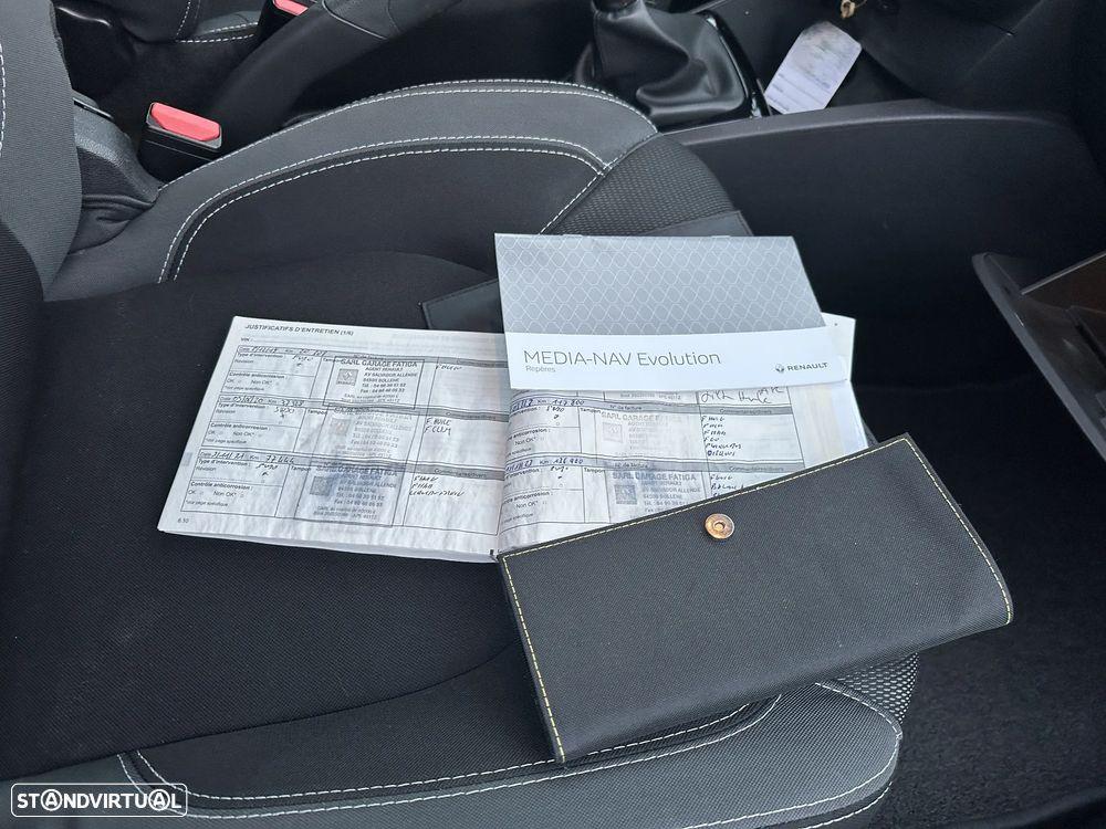 Renault Clio Sport Tourer 1.5 dCi Limited C/PM+Pneu - 16
