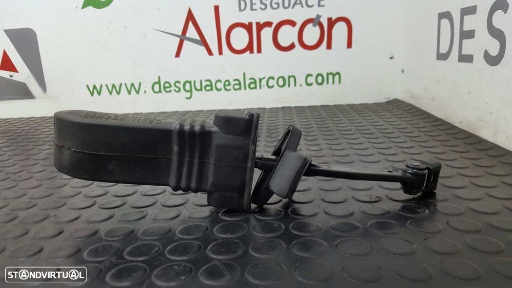 RETENTOR DA PORTA DIANTEIRA DIREITA AUDI A4 BER. (B8) BáSICO - 5