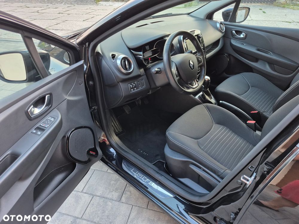Renault Clio 1.2 16V 75 LIMITED - 12