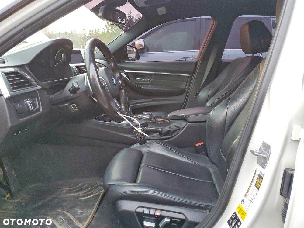 BMW Seria 3 330i xDrive M Sport - 7