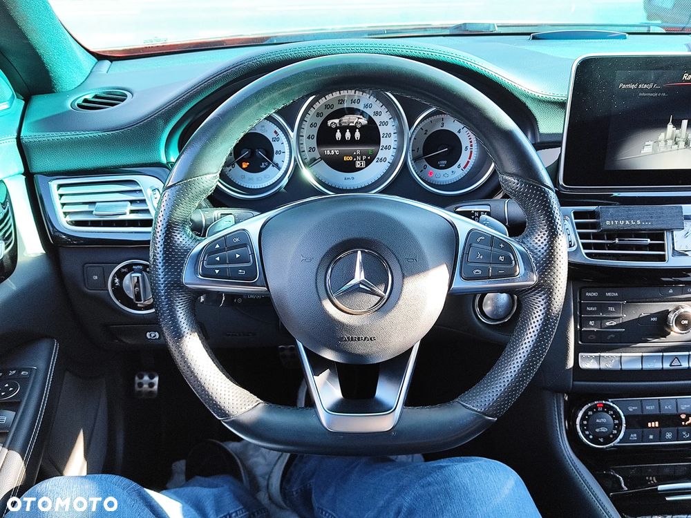 Mercedes-Benz CLS 350 d 4-Matic - 24