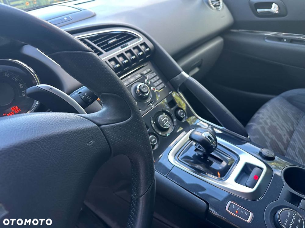 Peugeot 3008 2.0 HDi Active - 11