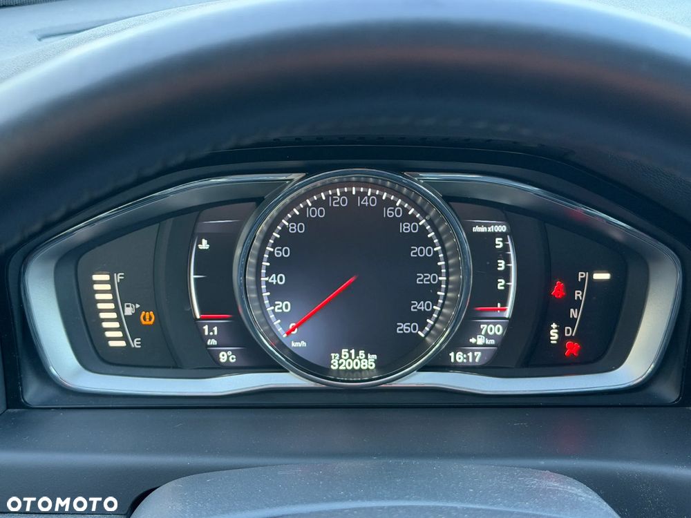 Volvo V70 D4 Geartronic Summum - 17