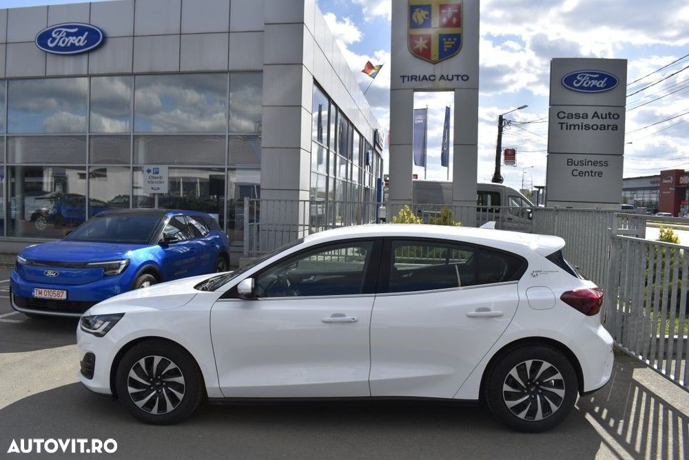 Ford Focus 1.0 EcoBoost 6MT MHEV Titanium - 9