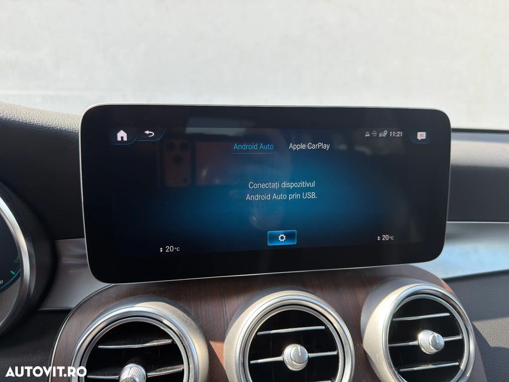 Mercedes-Benz GLC 300 e 4MATIC - 25