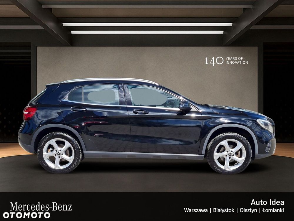 Mercedes-Benz GLA 180 7G-DCT Urban - 7