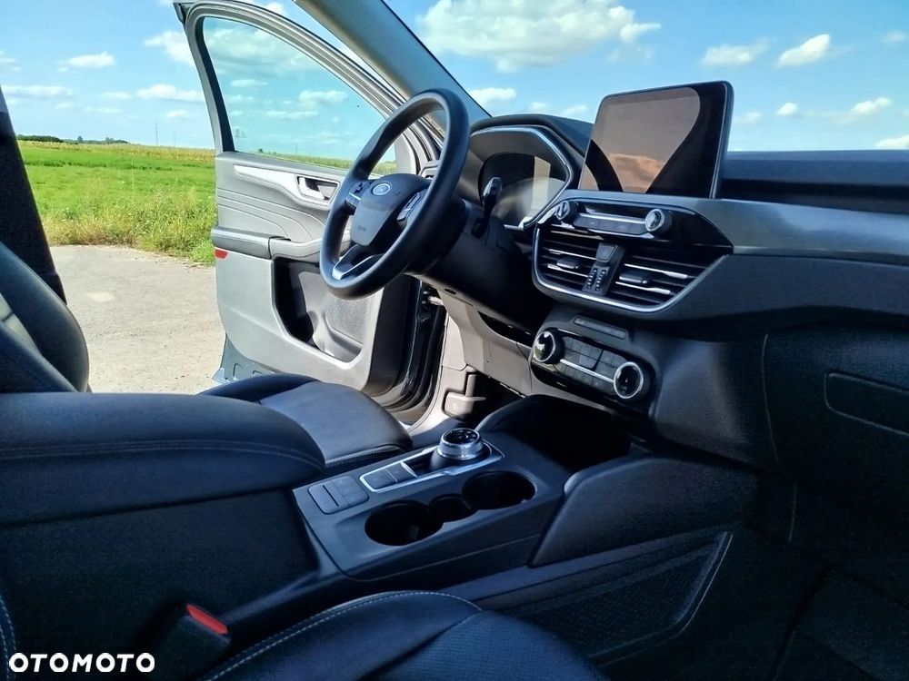 Ford Escape 2.0 EcoBoost AWD Titanium - 24