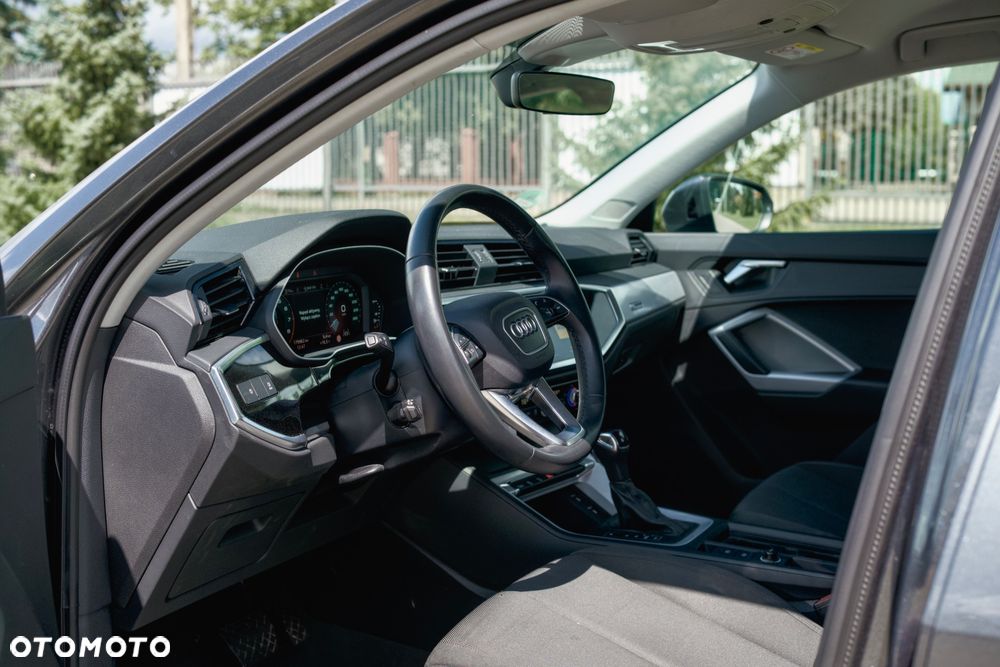 Audi Q3 35 TFSI mHEV S tronic - 24