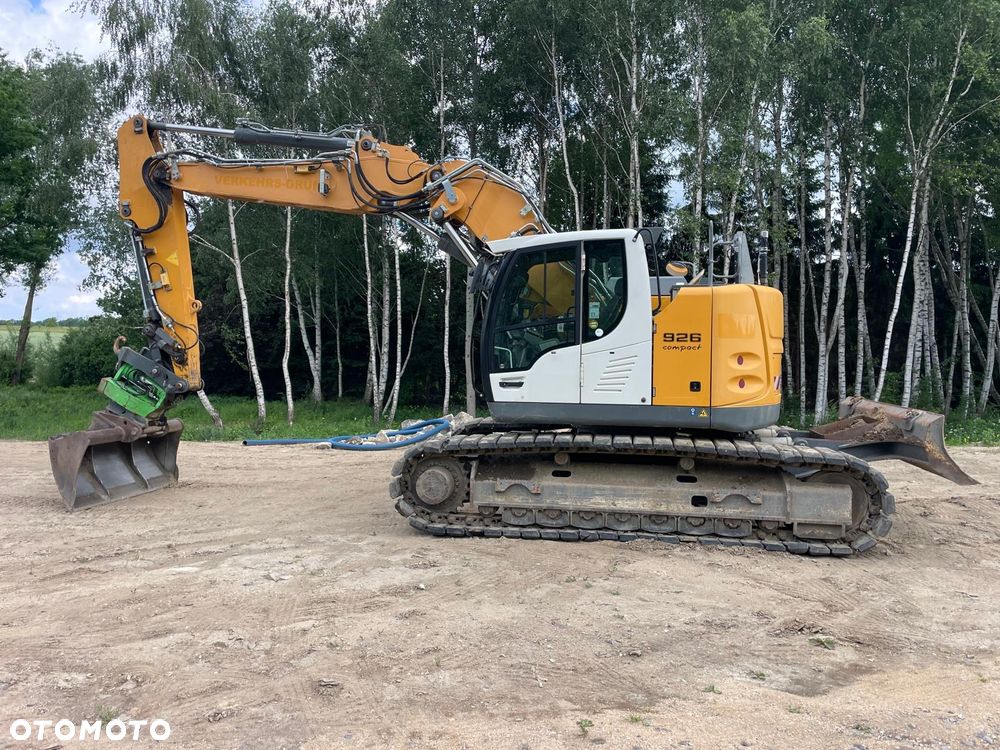 Liebherr R926 - 3