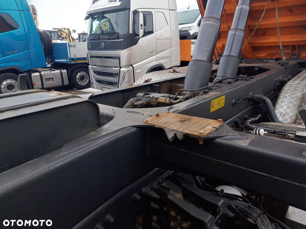 Mercedes-Benz Arocs 4145 8x6 Bordmatik na Sprężynie Wzmocny 4 pióra z Niemiec - 11