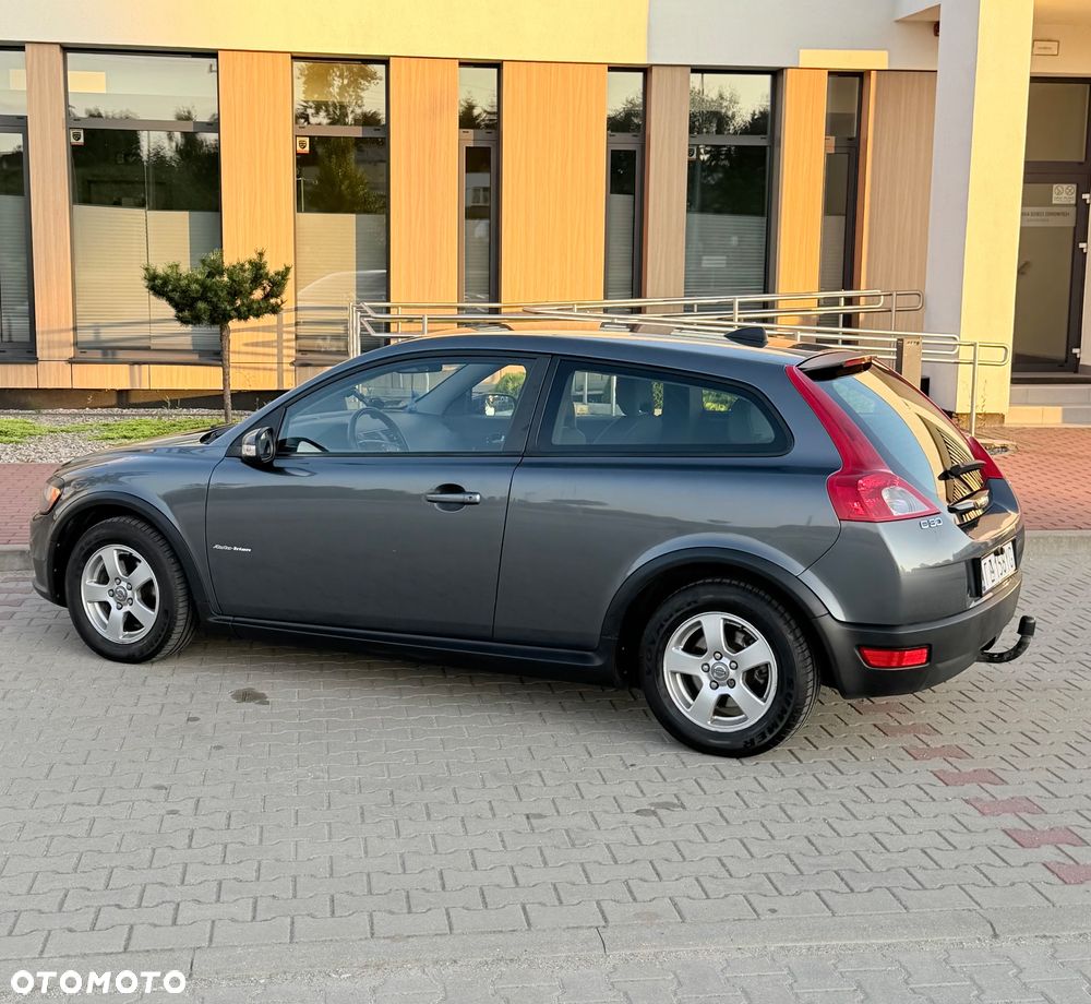 Volvo C30 1.6D Momentum - 16