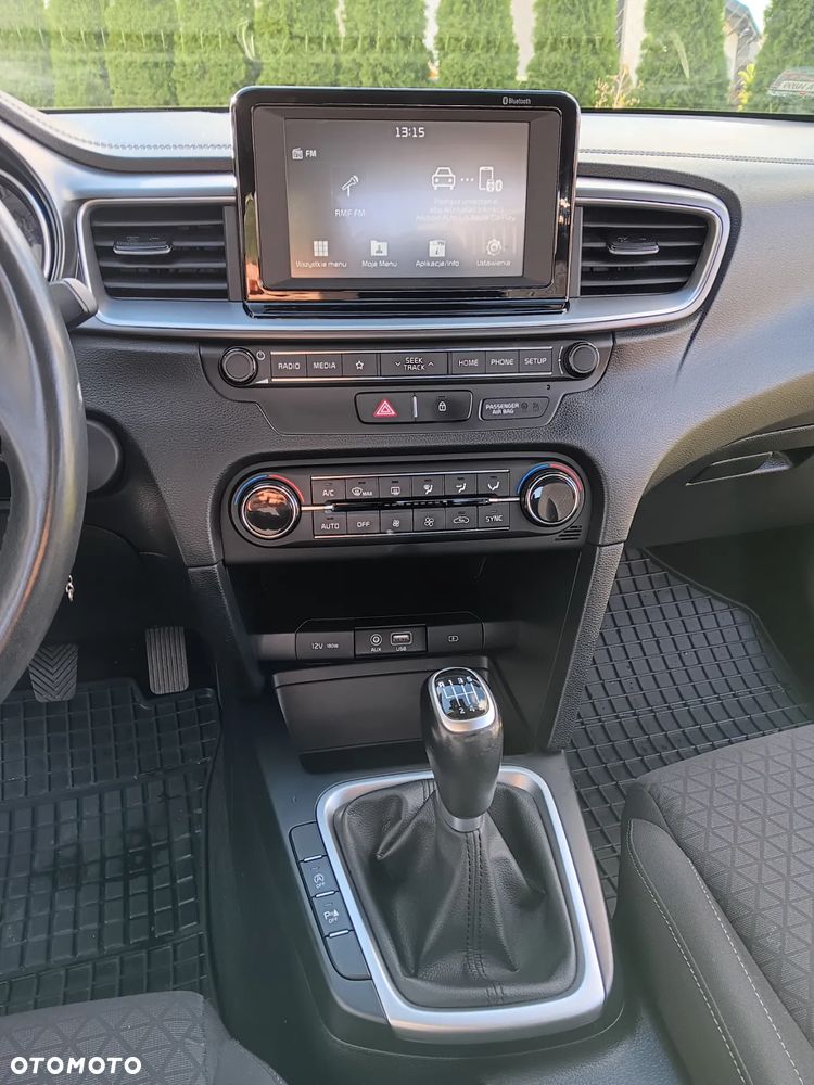 Kia Ceed 1.4 T-GDI M - 22