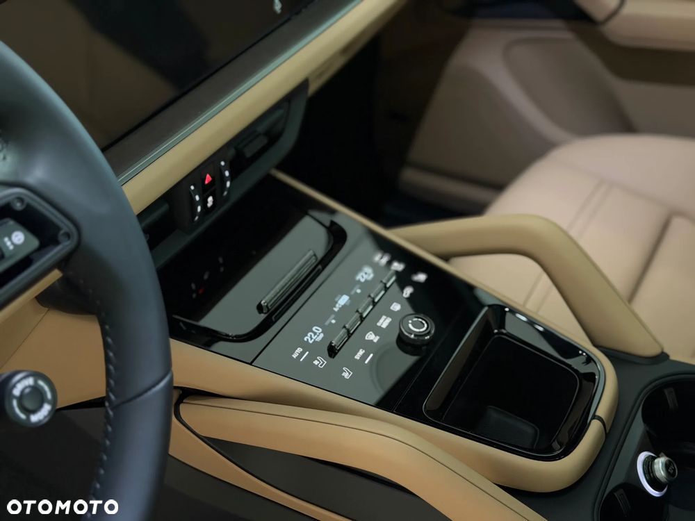 Porsche Cayenne Black Edition - 31