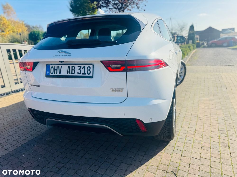 Jaguar E-Pace D150 AWD R-Dynamic S - 33
