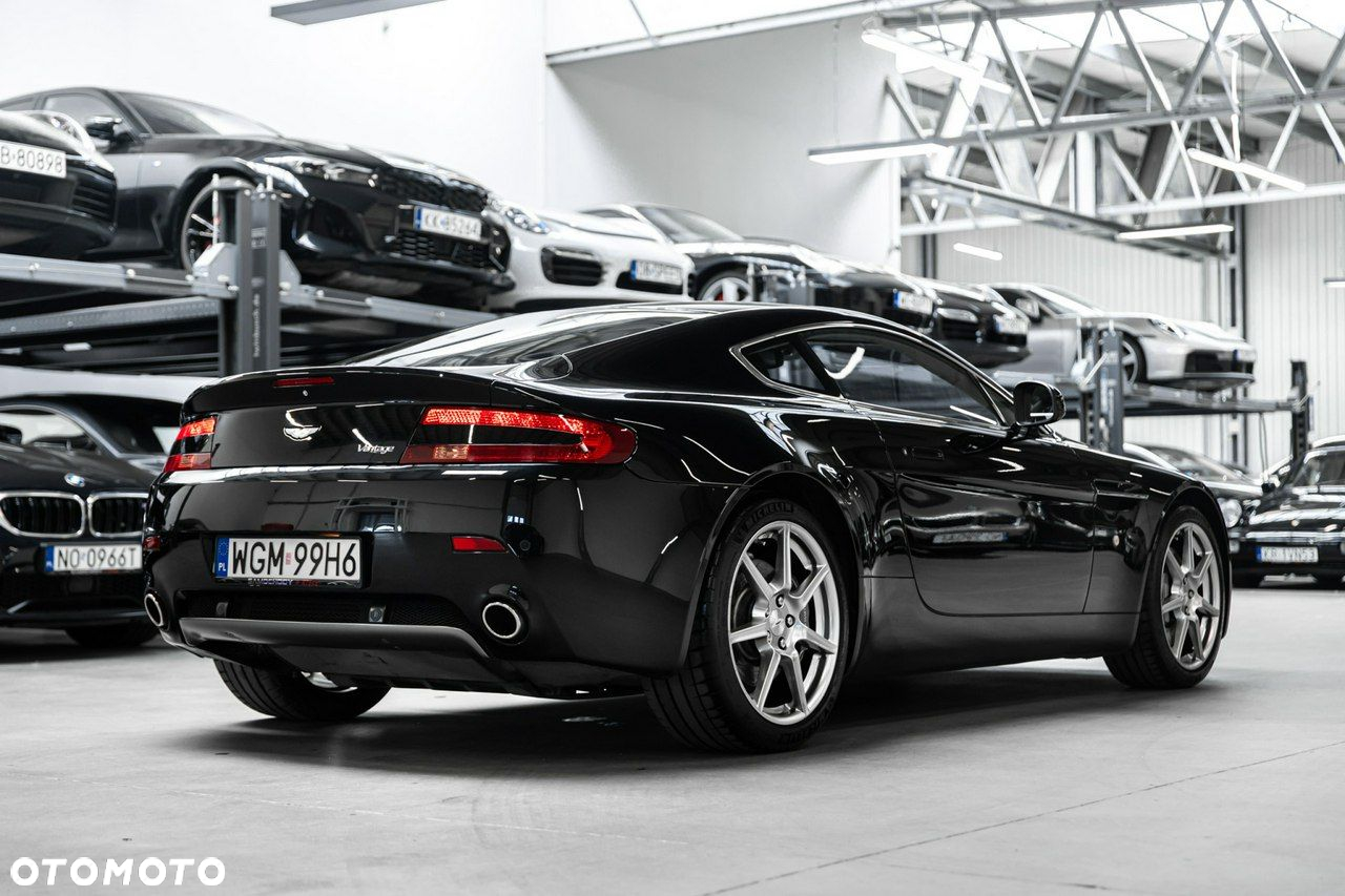 Aston Martin V8 Vantage 4,7 SportShift - 13