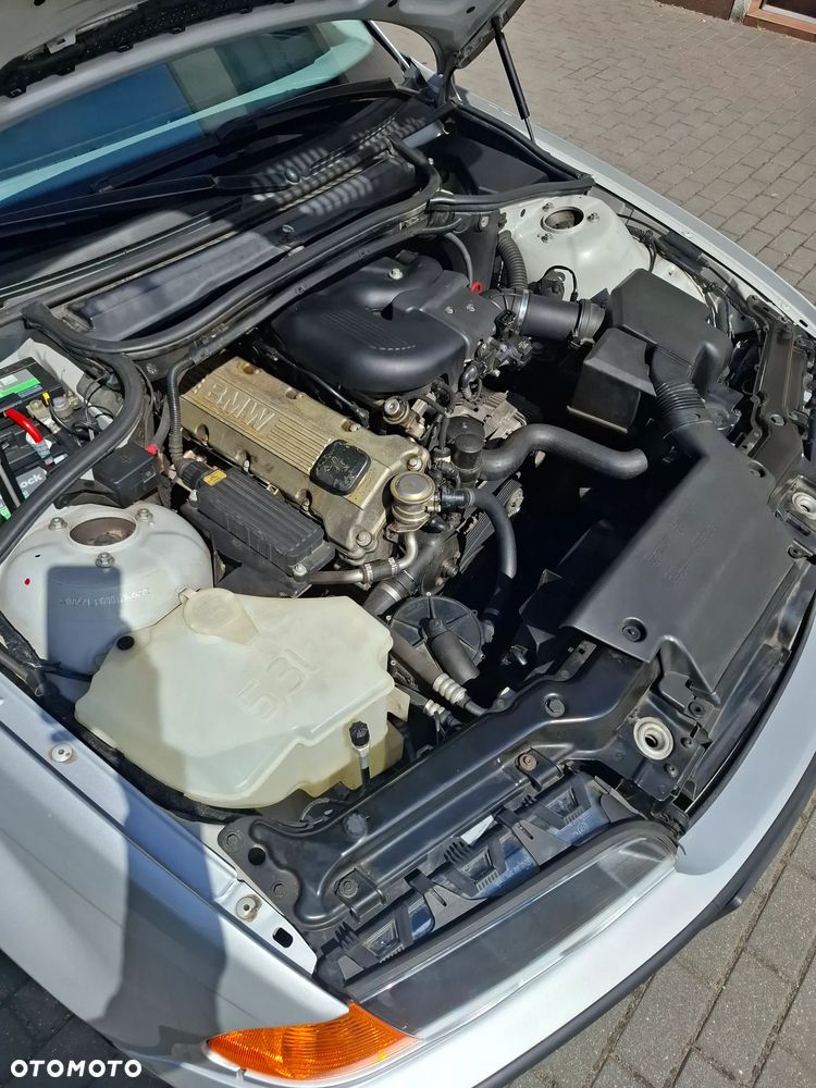 BMW Seria 3 - 16