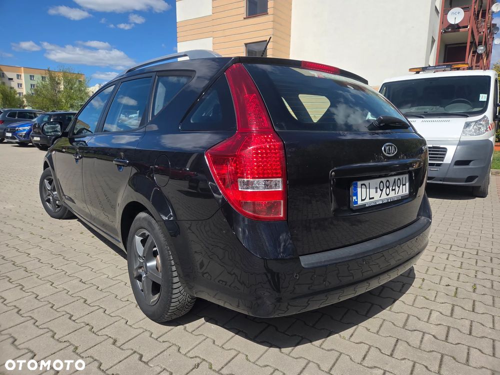 Kia Ceed 1.4 CVVT Attract - 4