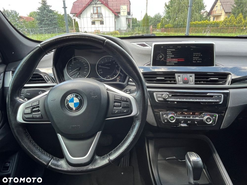 BMW X1 xDrive25i Sport Line - 36