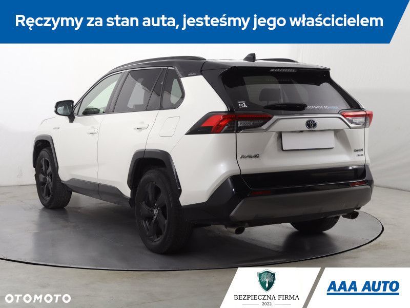 Toyota RAV4 - 6