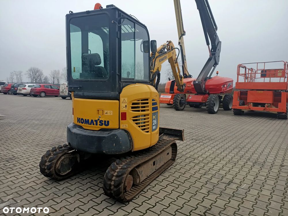 Komatsu PC26MR-3 - 1