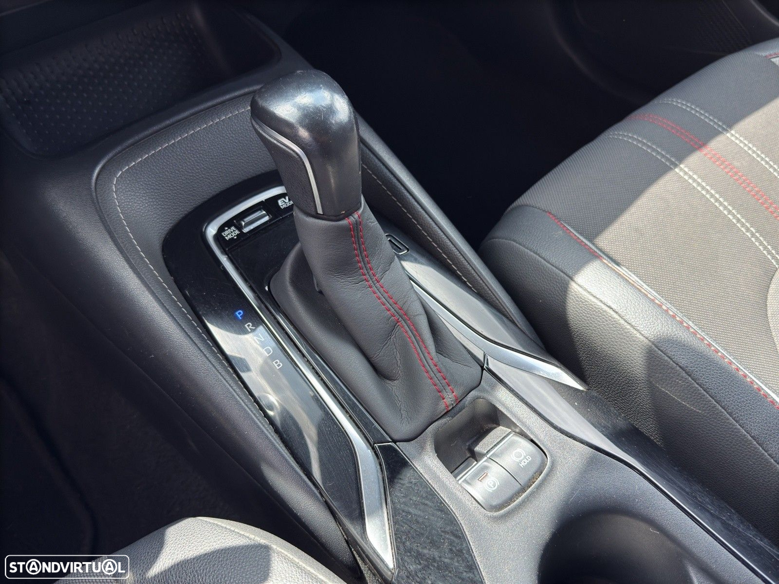 Toyota Corolla 1.8 Hybrid GR-Sport - 10