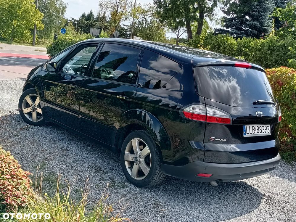 Ford S-Max - 14