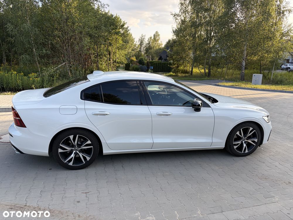 Volvo S60 B4 B R-Design - 7