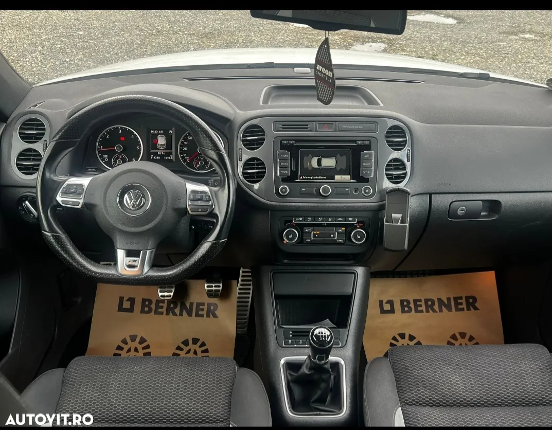 Volkswagen Tiguan - 29
