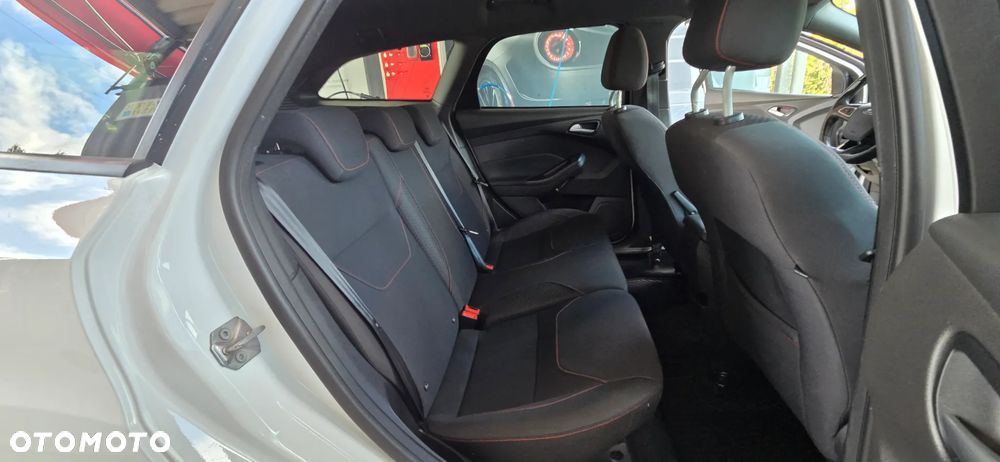 Ford Focus 1.5 EcoBoost STart-Stopp-System ST-LINE - 35