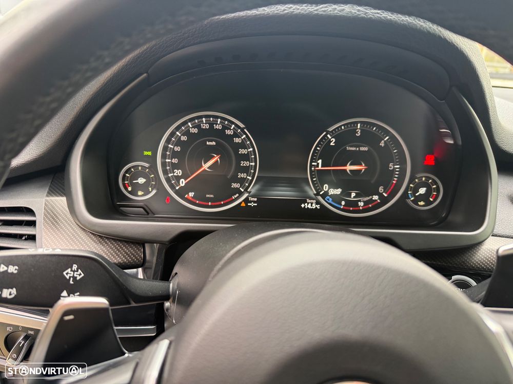 BMW X5 25 d xDrive Pack M 50 anos - 27