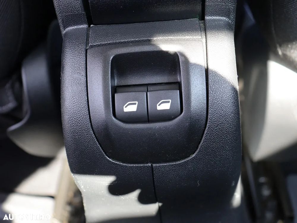 Peugeot 301 1.5 BlueHDI FAP Allure - 10