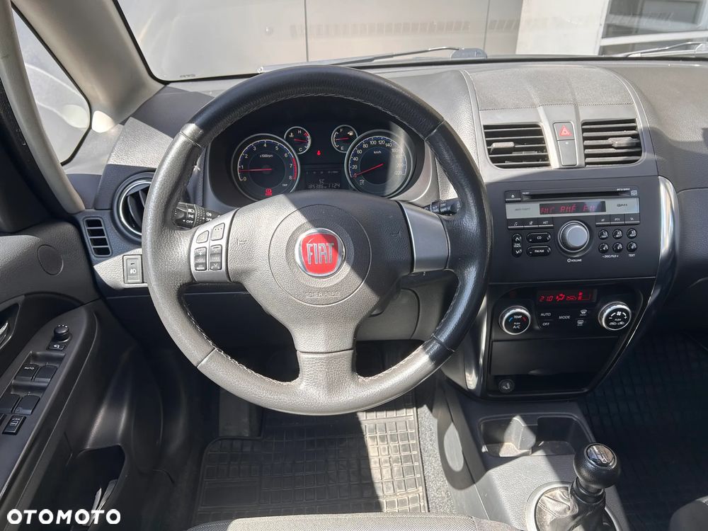 Fiat Sedici 1.6 16V 4x2 Emotion - 21