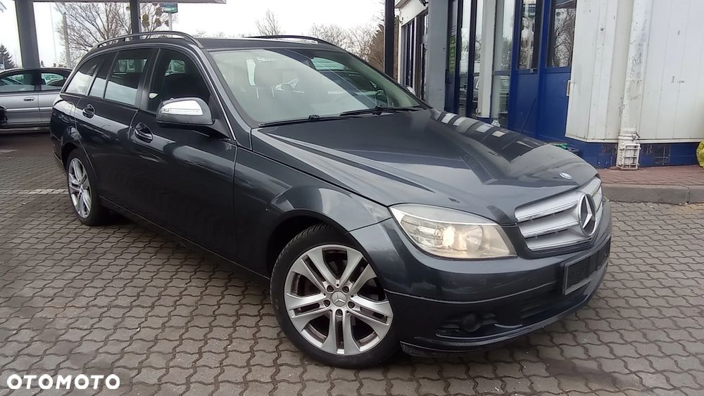Mercedes-Benz Klasa C 220 CDI DPF Automatik Avantgarde - 30