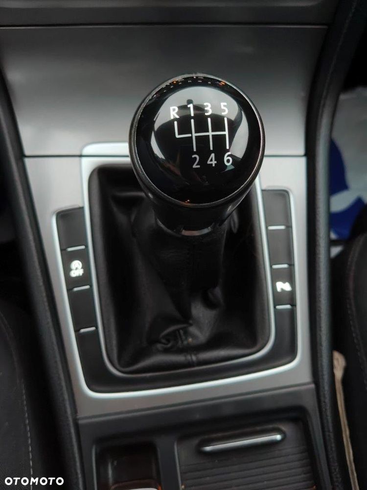 Volkswagen Golf 1.4 TSI BMT Comfortline - 20