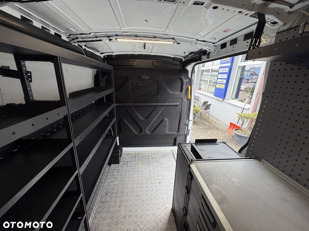 Ford Transit - 27