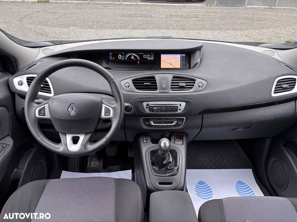 Renault Grand Scenic - 7