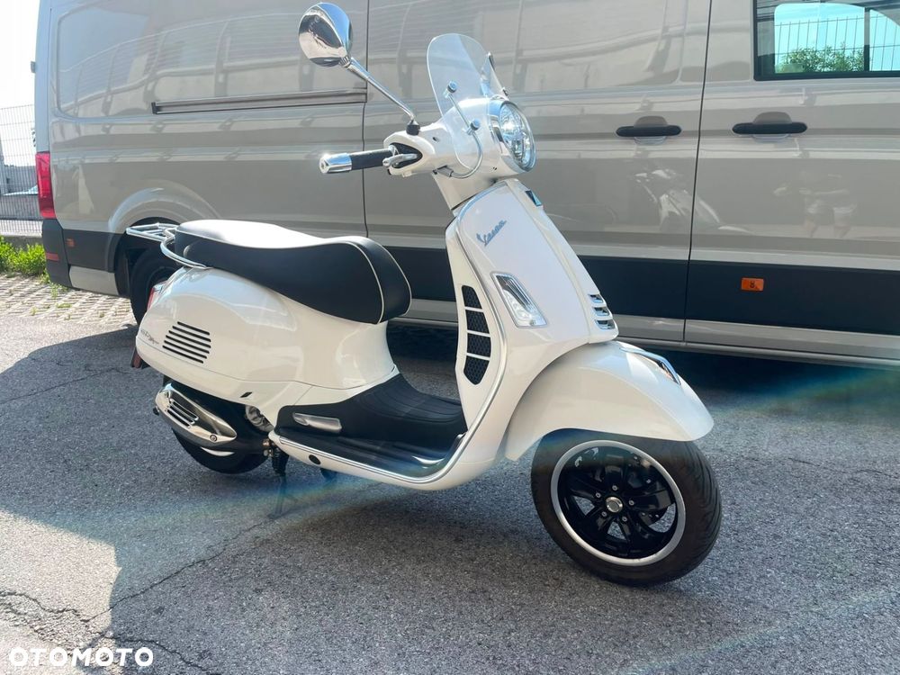Piaggio Vespa - 20