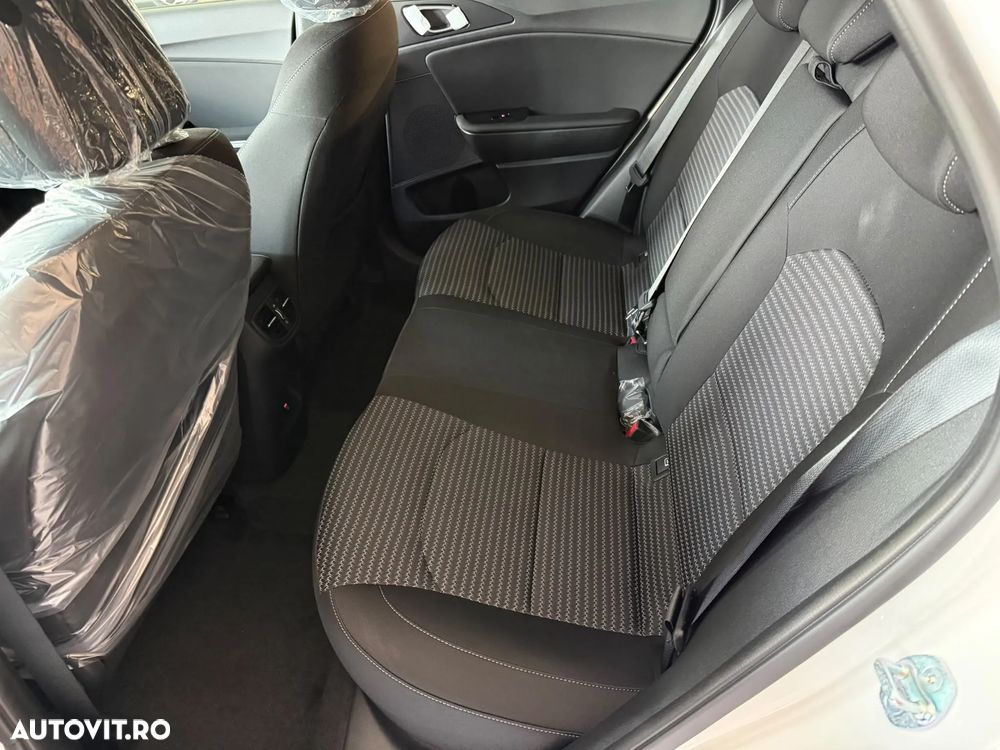 Kia XCeed - 25