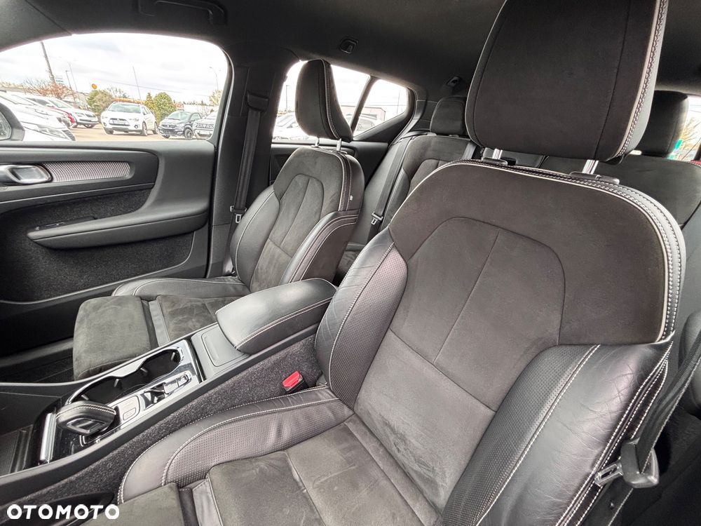 Volvo XC 40 D3 SCR Inscription - 22