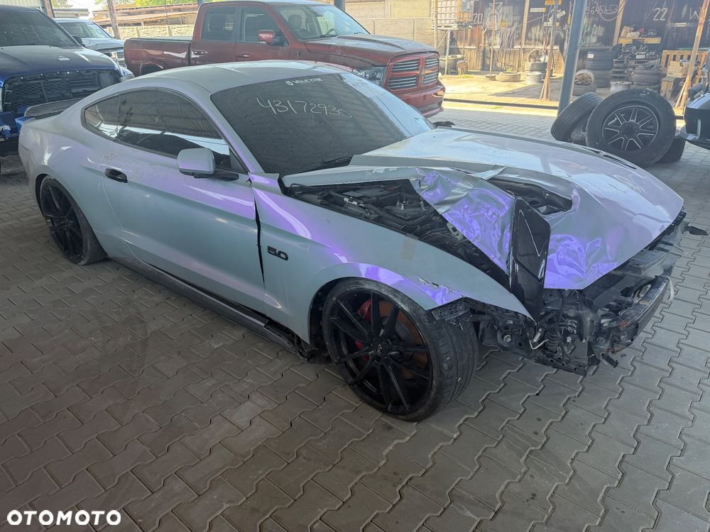 Ford Mustang 5.0 Ti-VCT V8 GT - 4