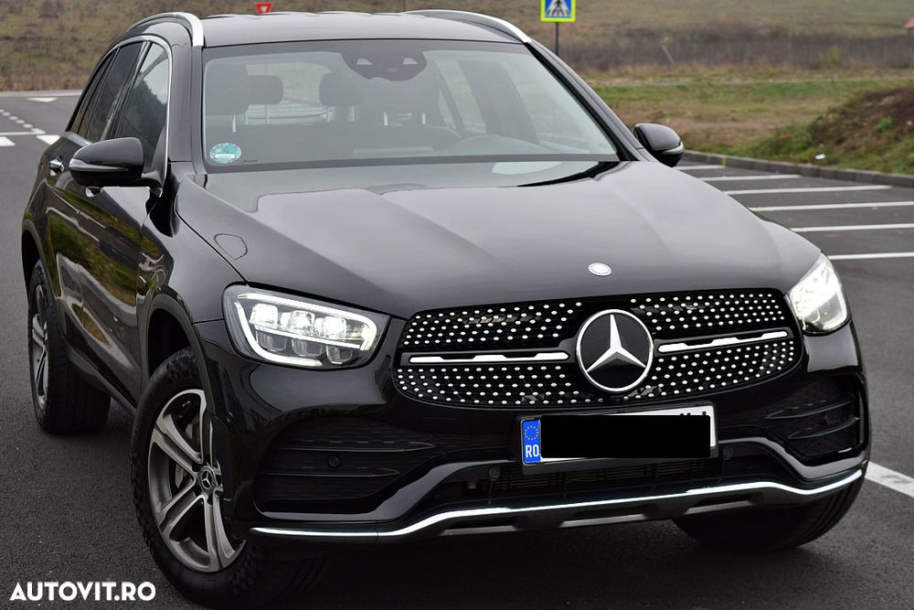 Mercedes-Benz GLC 300 e 4MATIC - 2