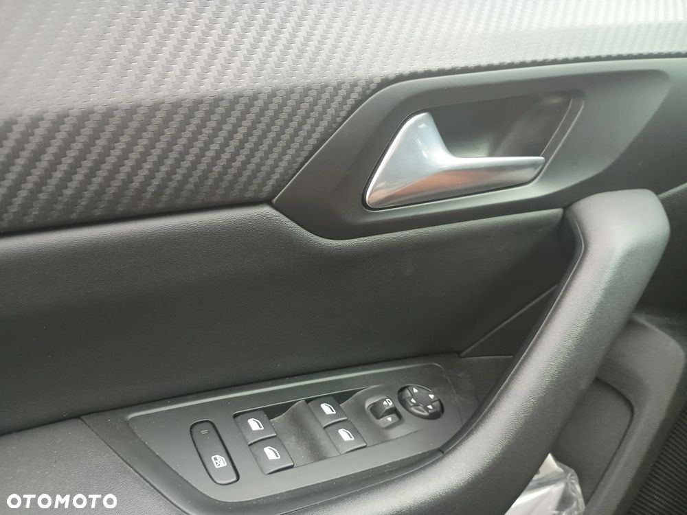 Peugeot 508 BlueHDi 130 EAT8 Active Business-Paket - 17