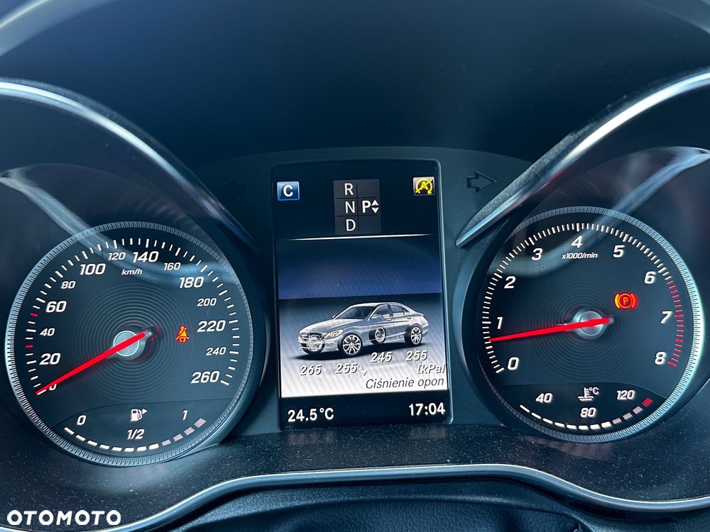 Mercedes-Benz Klasa C 200 4-Matic 9G-TRONIC - 12