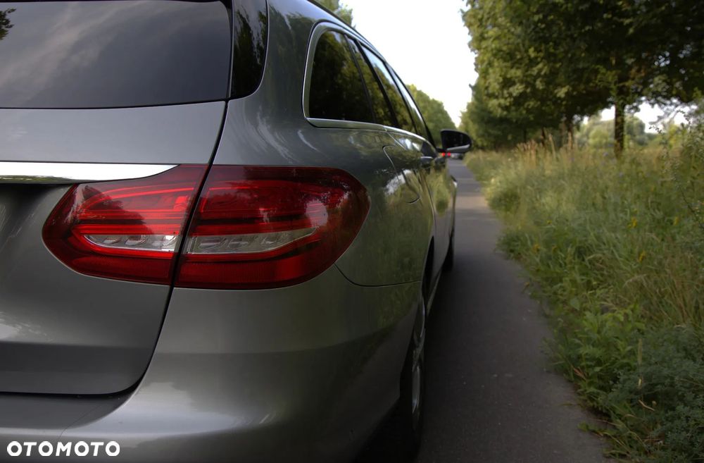 Mercedes-Benz Klasa C 180 (BlueEFFICIENCY) 7G-TRONIC Elegance - 8