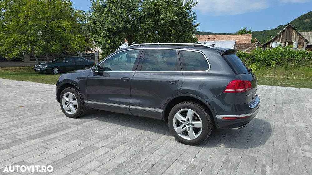 Volkswagen Touareg 3.0 V6 TDI BMT - 9