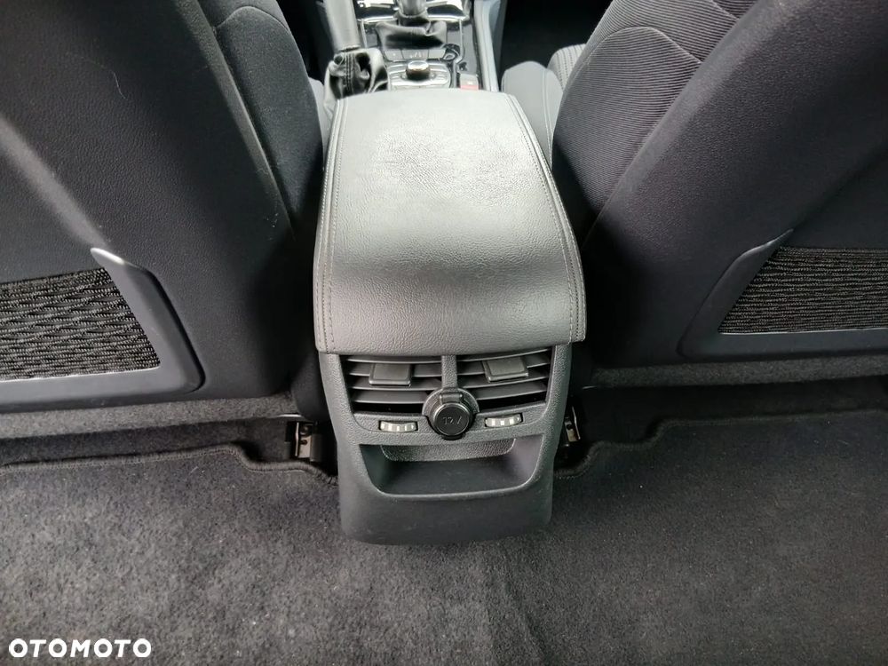 Peugeot 508 SW e-HDi FAP 115 EGS6 Business-Line - 34