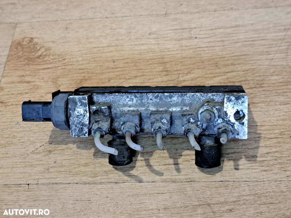 BLOC VALVE /SUPAPE / DISTRIBUITOR PERNE AER SUSPENSIE PNEUMATICA AIRMATIC MERCEDES S-CLASS W220 (1998-2005) A 220 320 02 58 - 4