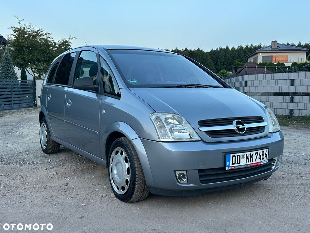 Opel Meriva 1.6 16V (Essentia) - 4