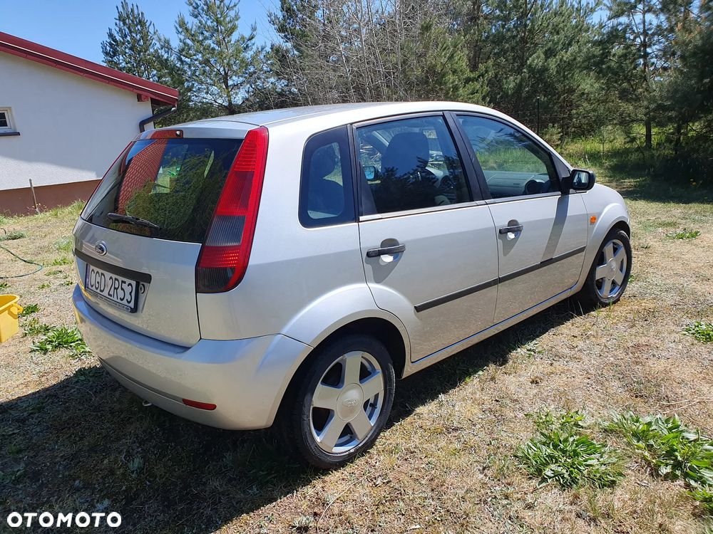 Ford Fiesta 1.3 - 5